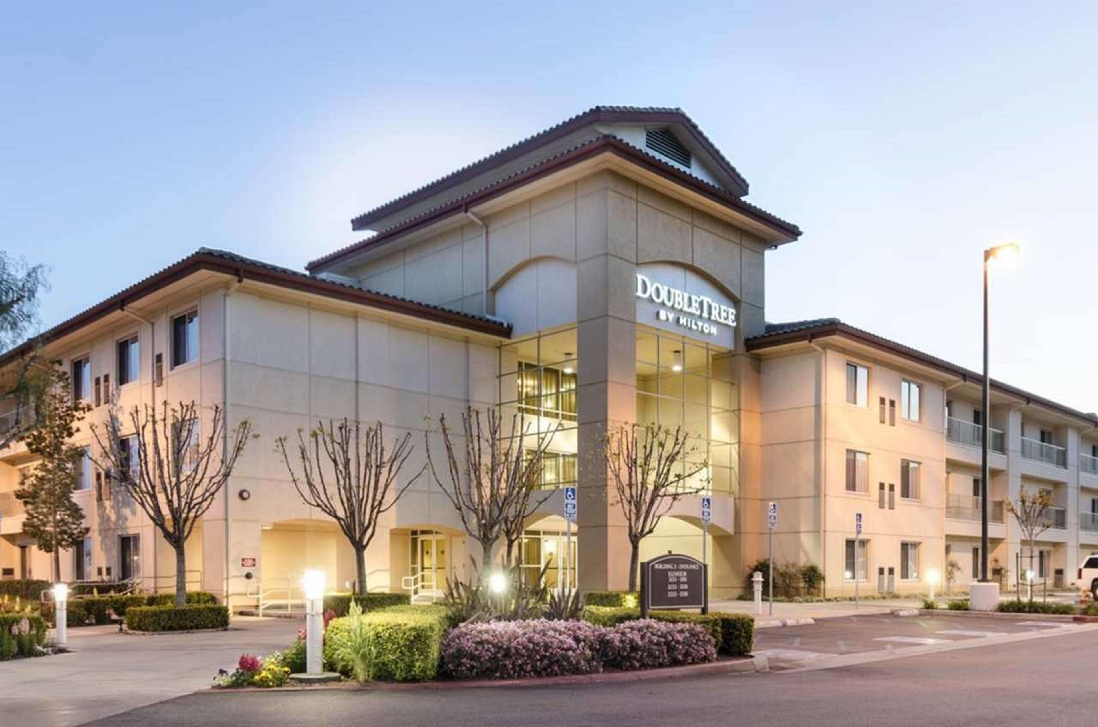 Doubletree By Hilton Ontario Airport Hotel Exterior foto