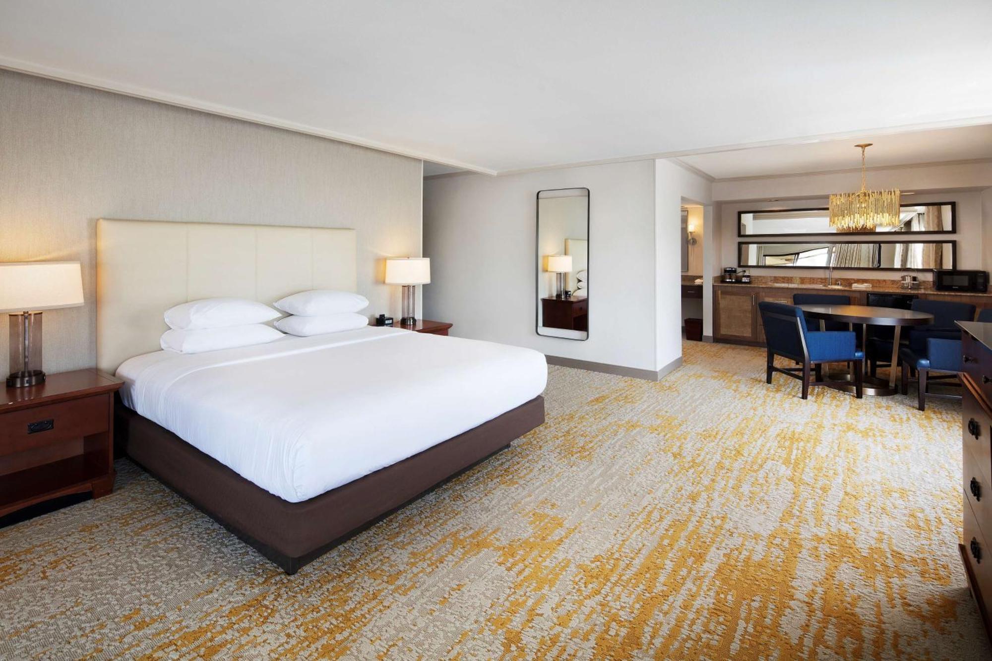 Doubletree By Hilton Ontario Airport Hotel Exterior foto