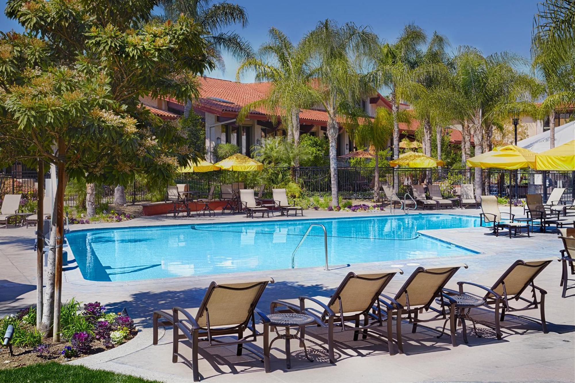 Doubletree By Hilton Ontario Airport Hotel Exterior foto